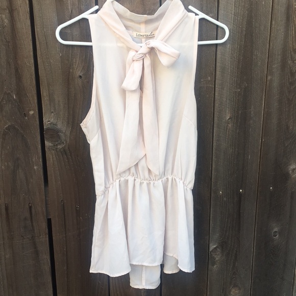 Liberty Love Tops - Sheer sleeveless pale light pink top size M